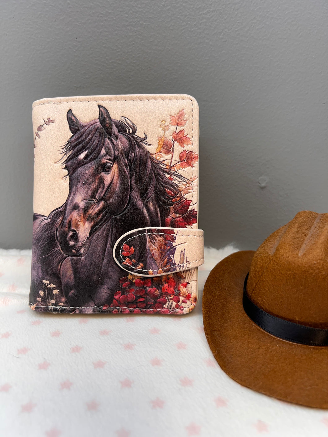 Small Women’s Wallet - Autumns Horse Cream