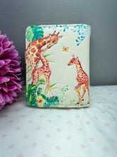 Load image into Gallery viewer, Small Women’s Wallet -  Giraffe Cream
