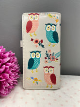 Load image into Gallery viewer, Large Women&#39;s Wallet - Owl Garden Cream
