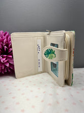 Load image into Gallery viewer, Small Women’s Wallet -  Giraffe Cream

