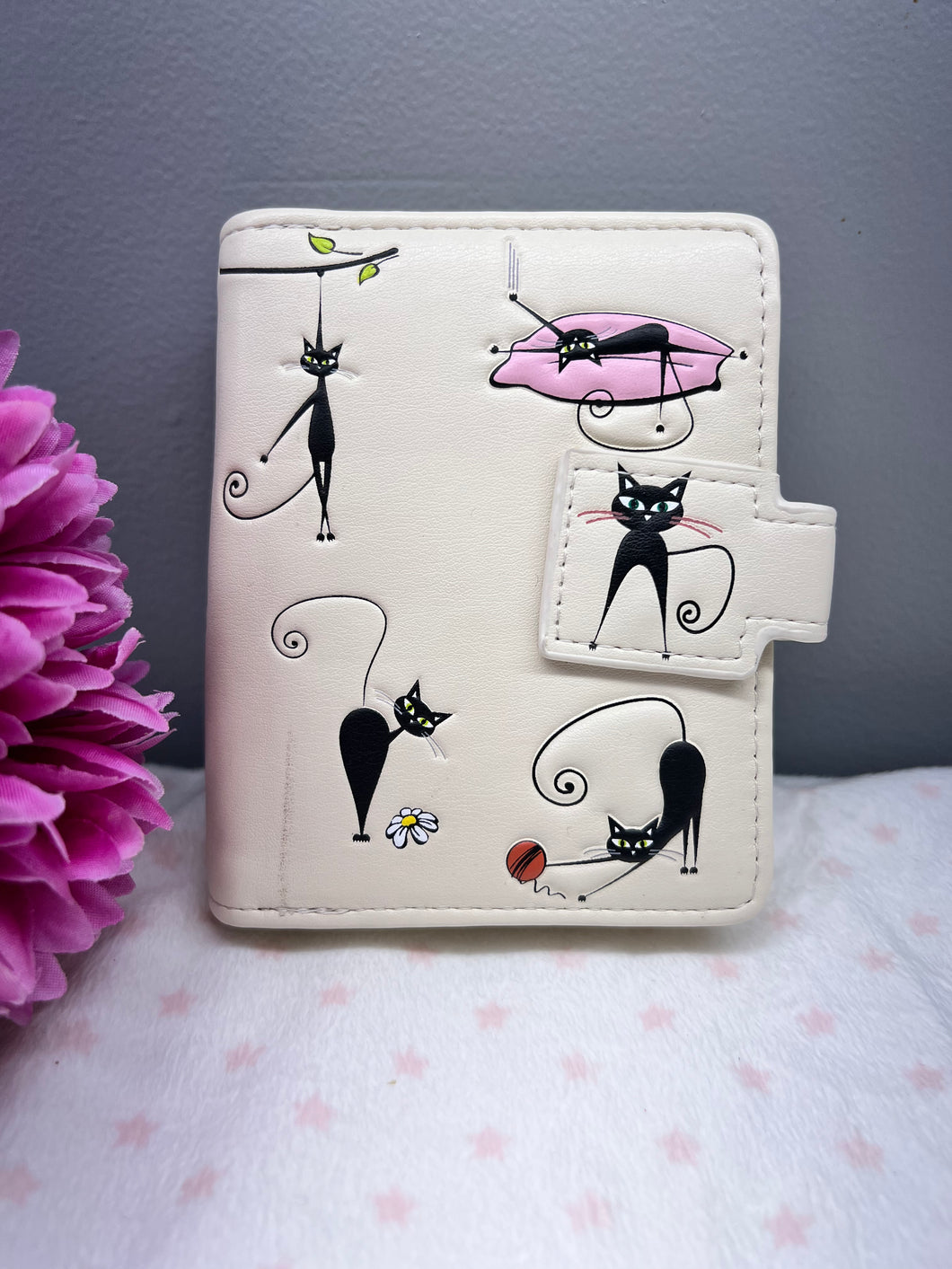 Small Women’s Wallet - Yoga Cats