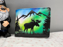 Load image into Gallery viewer, Mens Wallet - Moose
