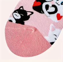 Load image into Gallery viewer, Socks - Cat Love
