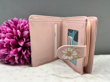 Load image into Gallery viewer, Small Women’s Wallet - Piglets pink
