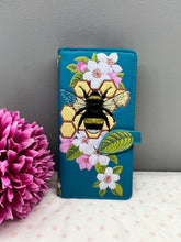 Load image into Gallery viewer, Large Women&#39;s Wallet - Bumblebee
