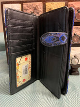 Load image into Gallery viewer, Large Women&#39;s Wallet - Gecko Blue
