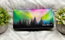 Load image into Gallery viewer, Large Women&#39;s Wallet - Moose
