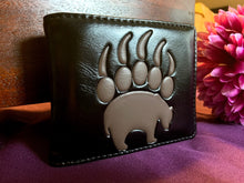 Load image into Gallery viewer, Mens Wallet - Bear Paw
